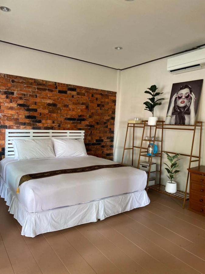 Adang Island Resort Koh Lipe Exterior photo