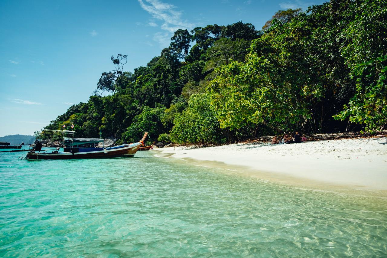 Adang Island Resort Koh Lipe Exterior photo