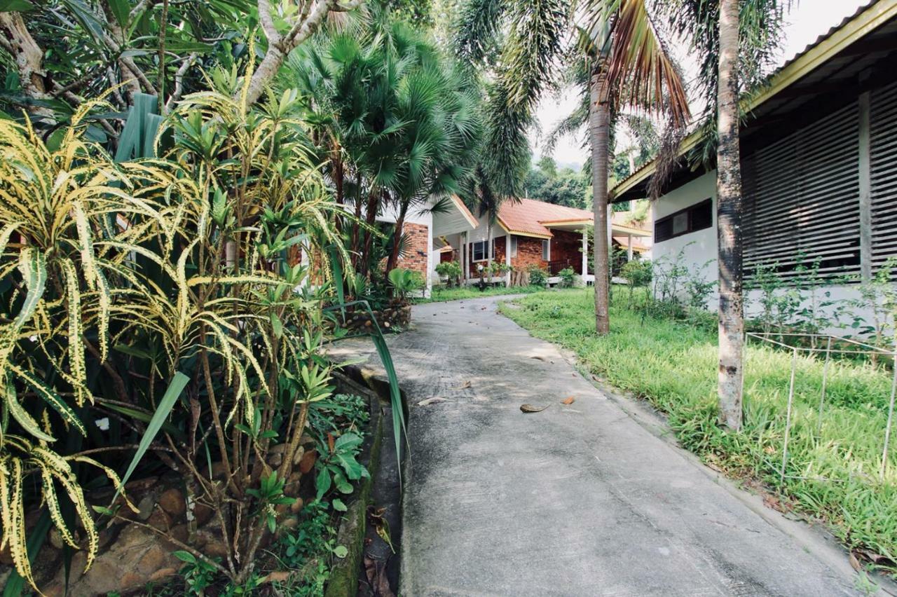 Adang Island Resort Koh Lipe Exterior photo